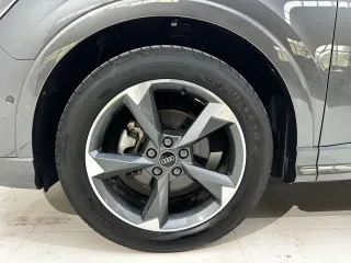 Audi Q3 2022 — фото 31 из 34