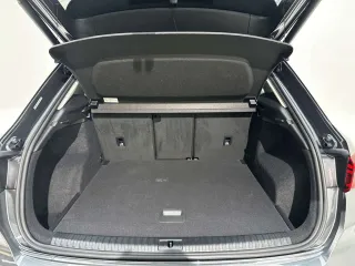 Audi Q3 2022 — фото 32 из 34