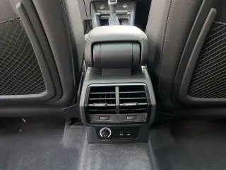 Audi Q3 2022 — фото 11 из 30