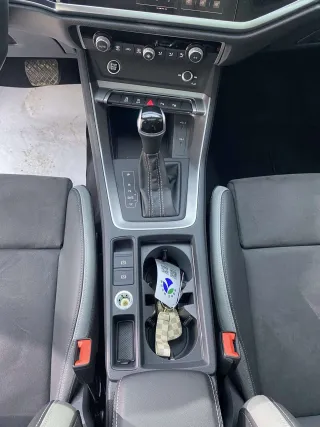 Audi Q3 2022 — фото 14 из 30