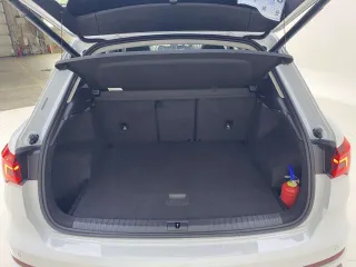 Audi Q3 2022 — фото 15 из 30