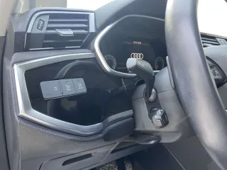 Audi Q3 2022 — фото 22 из 30