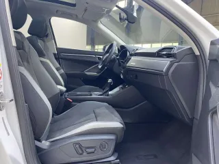 Audi Q3 2022 — фото 23 из 30