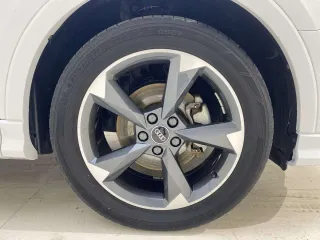 Audi Q3 2022 — фото 25 из 30
