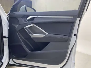 Audi Q3 2022 — фото 28 из 30