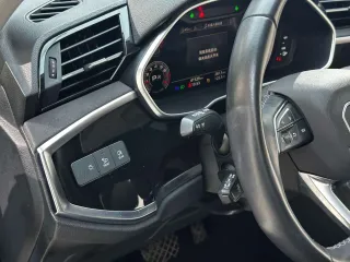 Audi Q3 2022 — фото 16 из 33