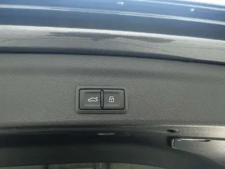 Audi Q3 2022 — фото 20 из 33