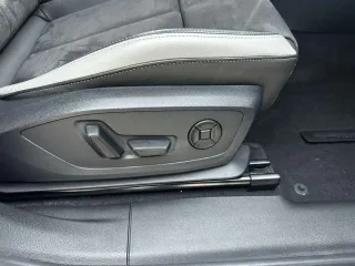 Audi Q3 2022 — фото 28 из 33