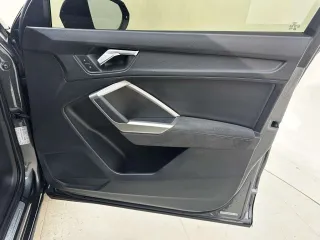 Audi Q3 2022 — фото 16 из 33