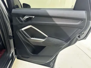 Audi Q3 2022 — фото 24 из 33