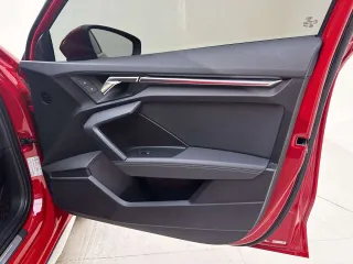 Audi A3L 2023 — фото 20 из 33