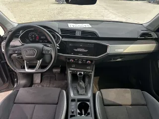 Audi Q3 2022 — фото 18 из 53