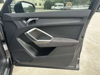 Audi Q3 2022 — фото 30 из 53