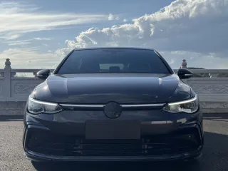 Volkswagen Golf 2023 — фото 26 из 57