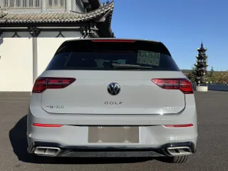 Volkswagen Golf 2022 — фото 23 из 57