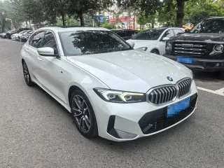BMW 3-Series 2023 — фото 7 из 15
