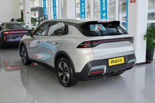 Changan Qiyuan Nevo Q05 2026 — фото 3 из 14