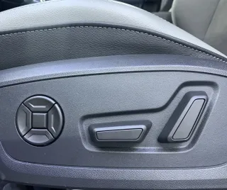 Audi Q3 2022 — фото 35 из 58