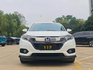 Honda Vezel 2022 — фото 13 из 16