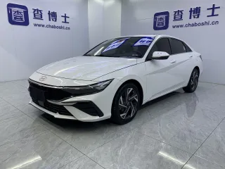 Hyundai Elantra 2023 — фото 1 из 29