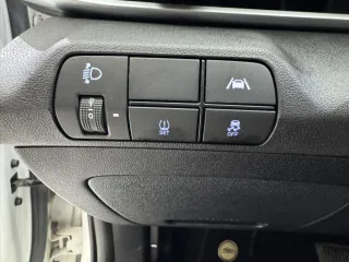 Hyundai Elantra 2022 — фото 5 из 27