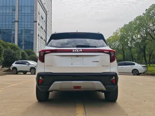 Kia Seltos 2023 — фото 5 из 13