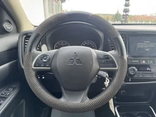 Mitsubishi Outlander 2022 — фото 3 из 27