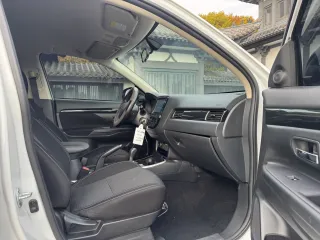 Mitsubishi Outlander 2022 — фото 16 из 27