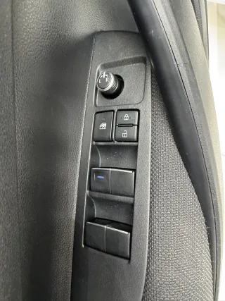 Toyota Levin 2022 — фото 8 из 28