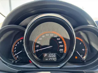 Toyota Yaris L 2022 — фото 19 из 28