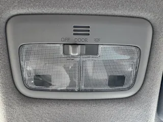 Toyota Yaris L 2022 — фото 13 из 28