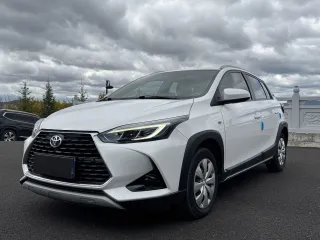 Toyota Yaris L 2022 — фото 13 из 39