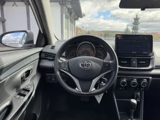 Toyota Yaris L 2022 — фото 26 из 39