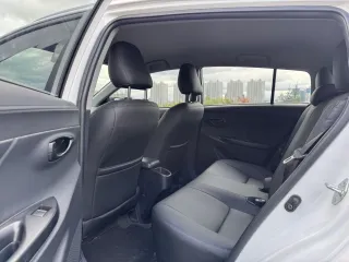 Toyota Yaris L 2022 — фото 3 из 39