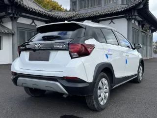 Toyota Yaris L 2022 — фото 32 из 39