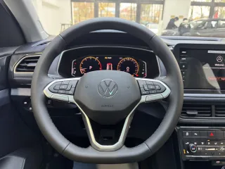 Volkswagen Tharu 2026 — фото 10 из 28