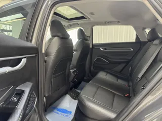 Geely Emgrand 2023 — фото 8 из 13