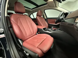 BMW 3-Series 2022 — фото 15 из 23