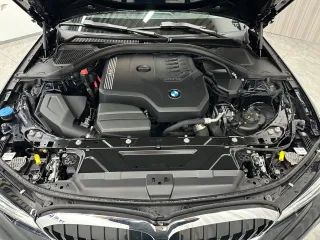 BMW 3-Series 2022 — фото 22 из 23