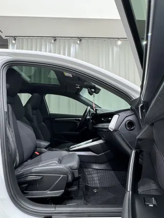 Audi A3 2022 — фото 8 из 13