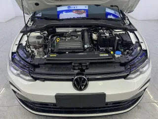 Volkswagen Golf 2023 — фото 14 из 29