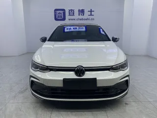 Volkswagen Golf 2023 — фото 26 из 29
