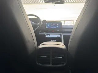 Hyundai Elantra 2022 — фото 19 из 30