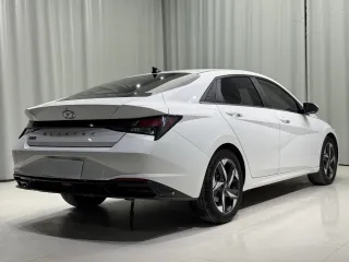 Hyundai Elantra 2022 — фото 6 из 13
