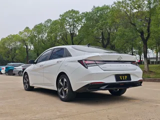 Hyundai Elantra 2022 — фото 6 из 13