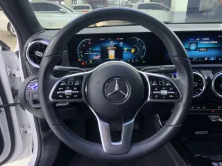 Mercedes A-CLASS 2023 — фото 7 из 13