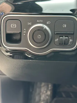 Mercedes A-Class 2022 — фото 46 из 56