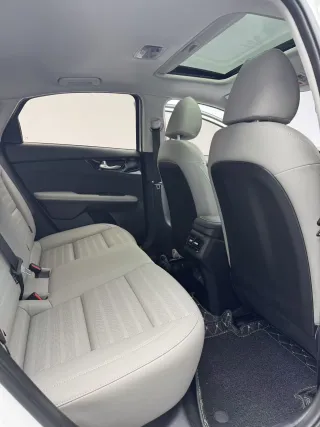 Kia K3 2023 — фото 16 из 23