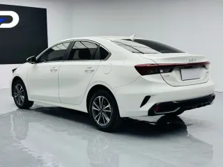 Kia K3 2023 — фото 8 из 23
