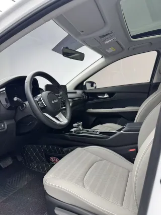 Kia K3 2023 — фото 13 из 23